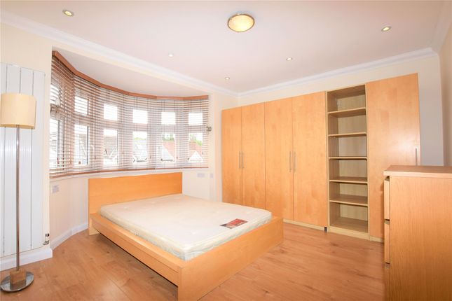 38, Church Drive, LONDON photo 5