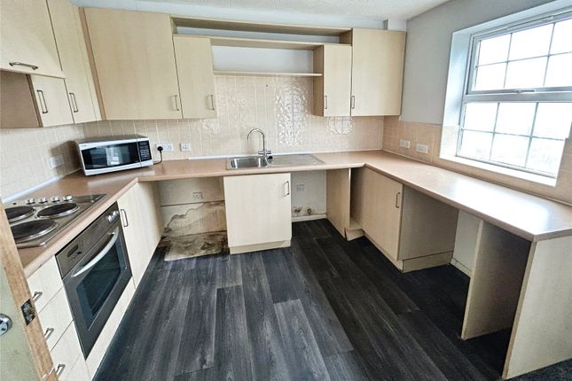 23, Pipkin Court, Coventry photo 3