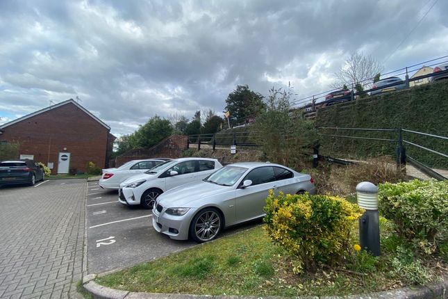 Carrington Road, High Wycombe photo 2