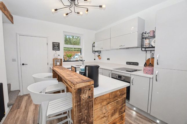13, Dennington Lane, Wakefield photo 4