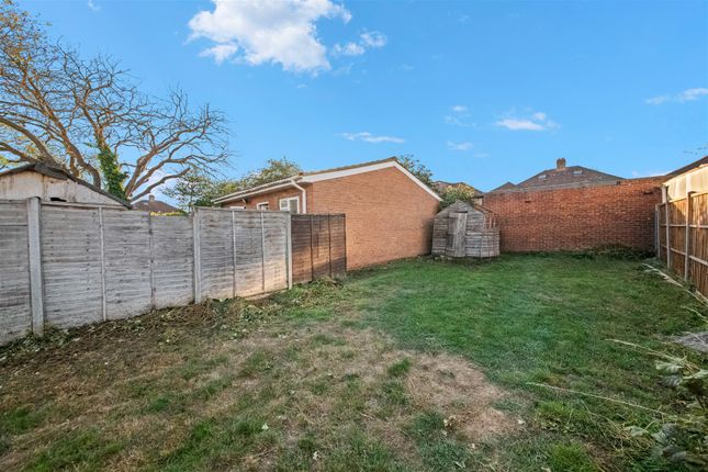 13, Raleigh Avenue, Hayes photo 4