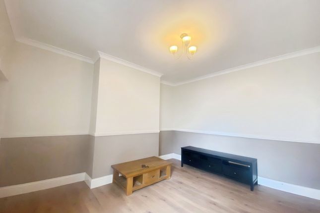 10, Egerton Road, South Shields photo 5