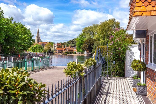 Thames House, Marlow Lock,, Mill Road, Buckinghamshire photo 2