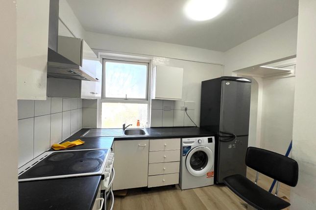 1st Floor Flat NO 8, Osborne Road, Hounslow photo 2
