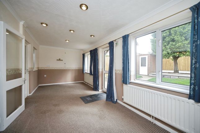 17, Parker Close, Wellington photo 2