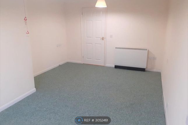 Florence Court, Willow Road, Aylesbury photo 4
