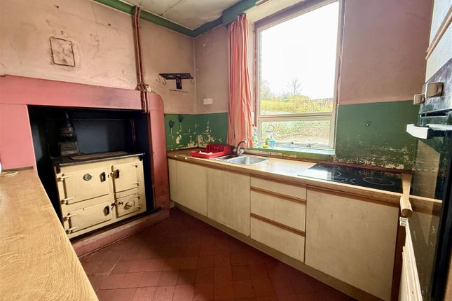 40, Heol Bryngwili, Llanelli photo 4