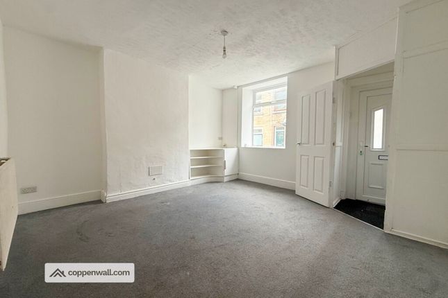 3, Acre Mill Rd, Rossendale photo 2