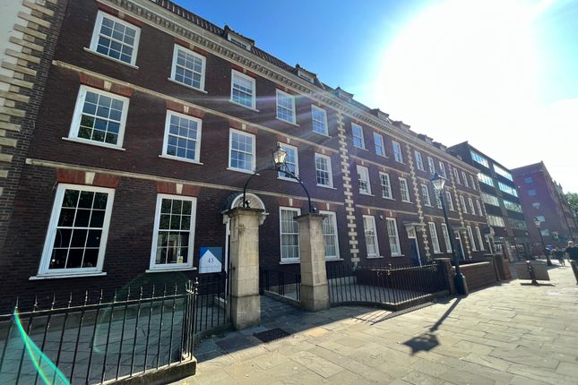 Office to let in 43 Queen Square, Queen Square, Bristol