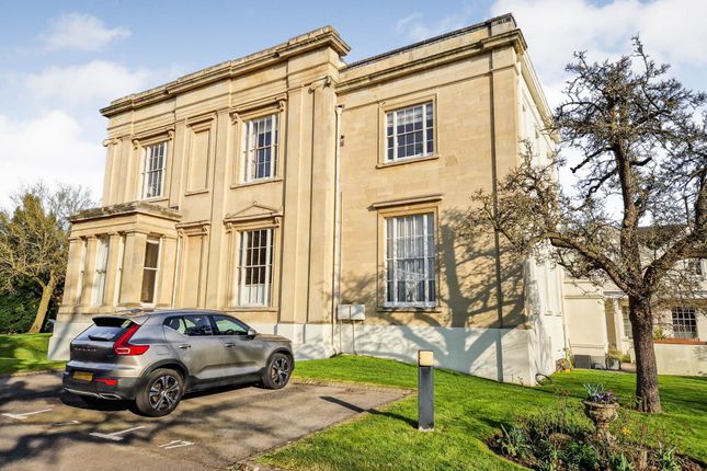Flat for sale in Suffolk Square, Cheltenham, Gloucestershire