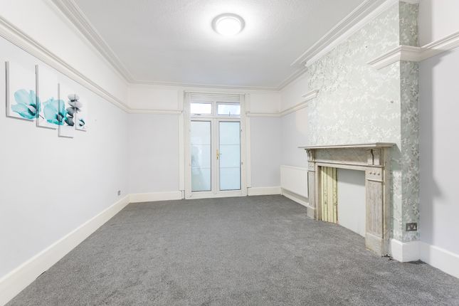 1 Telford Avenue, London photo 4