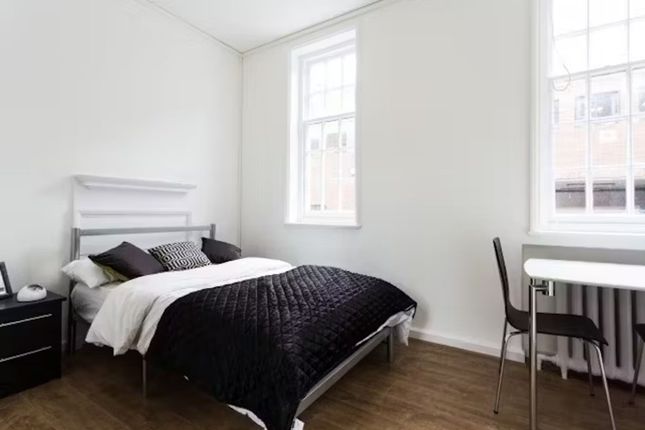 Flat to rent in Britannia South Bank, 48 Rushworth St, London