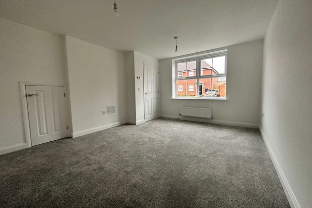 Property to rent in Worthing Grove, Tamworth