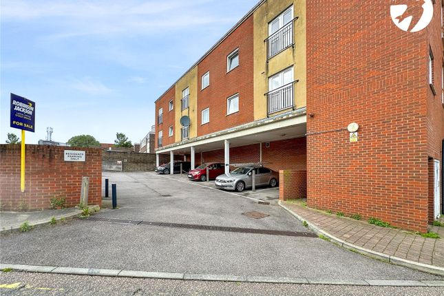 Thumbnail Flat for sale in Nightingale House, London Road, Swanley