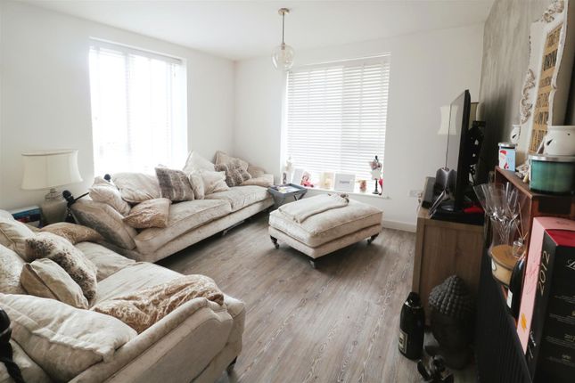 Flat for sale in Dealings Road, Newhall, Harlow