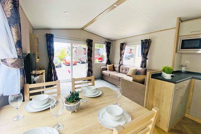 Viewfield Manor Holiday Park, Lochlibo Rd, Kilwinning photo 2