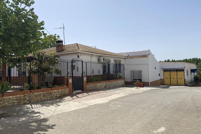 Thumbnail Town house for sale in Extrarradio 18360, Huetor Tajar, Granada