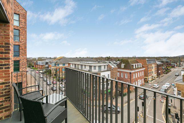 Flat 26, Liberty House,, Station Road North, Surrey photo 4