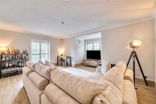 2 Arborfield Grange,, Reading Road, Reading photo 3