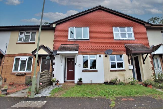 Thumbnail Terraced house for sale in Godwin Crescent, Clanfield, Waterlooville