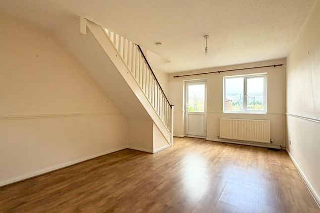 3, The Vines, Grandstand Road, Hereford photo 2