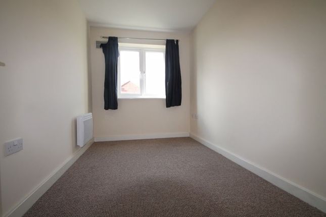 Flat to rent in Ercolani Avenue, High Wycombe