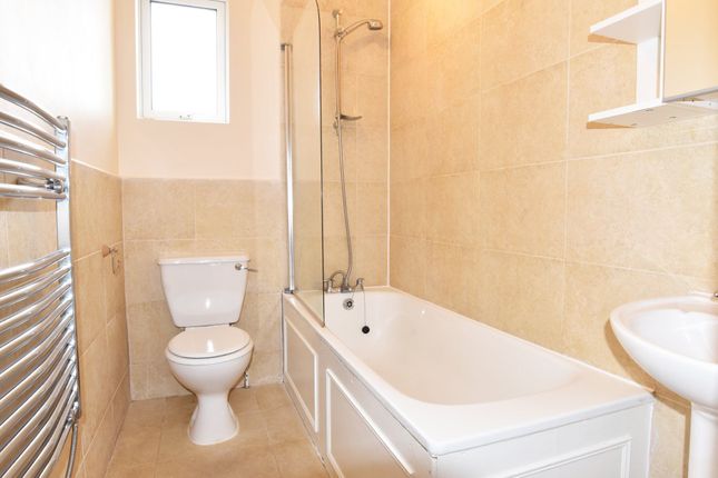 2 Valley Mount, Harrogate photo 4