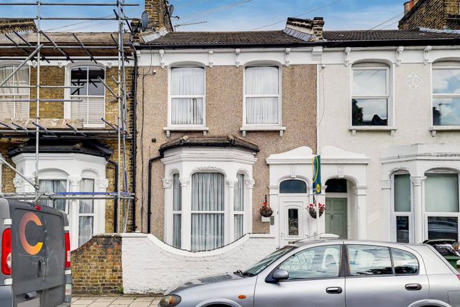 Thumbnail Property for sale in Kincaid Road, Peckham, London