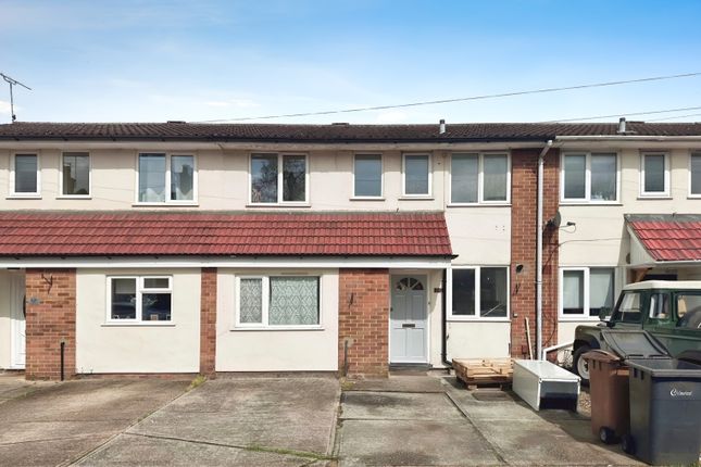 Thumbnail Property to rent in Redcliffe Road, Chelmsford