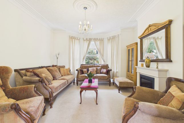 211 Victoria Avenue, Princes Avenue, East Riding of Yorkshire photo 2
