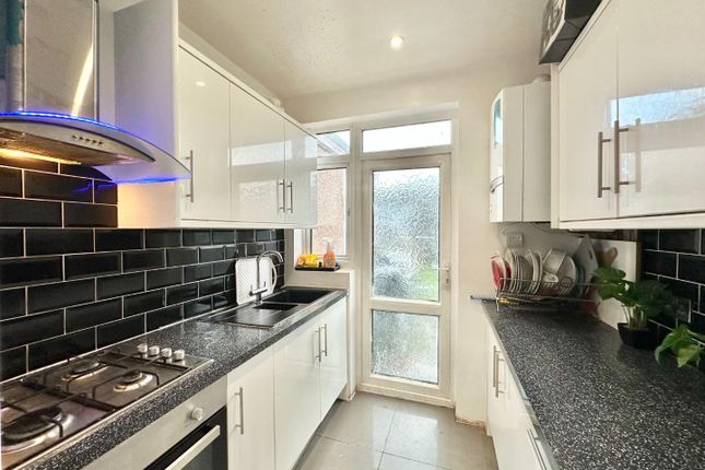 50, St. Anselms Road, Hayes photo 3