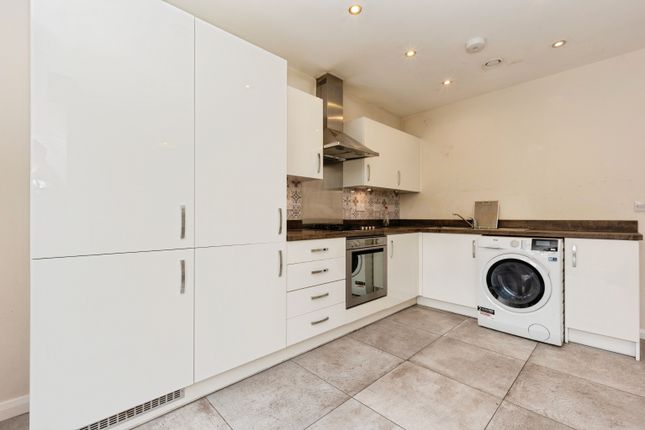 26, Skerry Close, Manchester photo 4