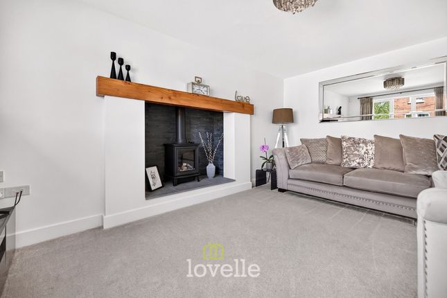 8 Molinari Avenue, Grimsby photo 3