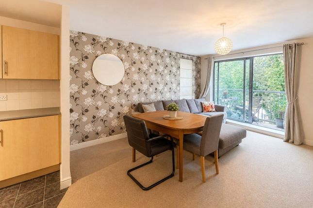 8, Calloway House, Farnborough photo 3