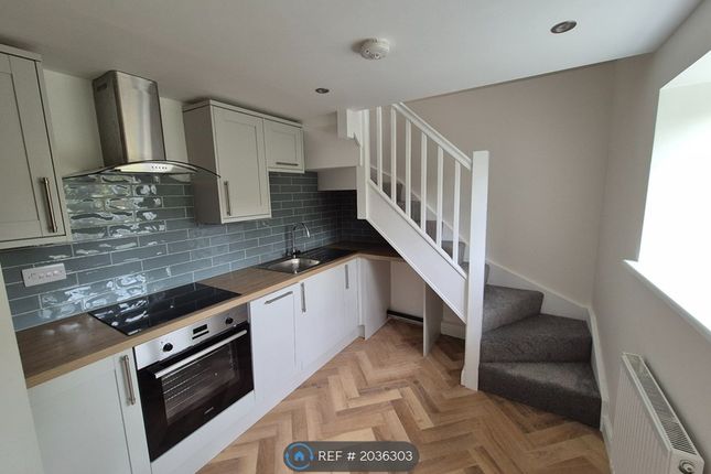Terraced house to rent in Mill Brow, Marple Bridge, Stockport