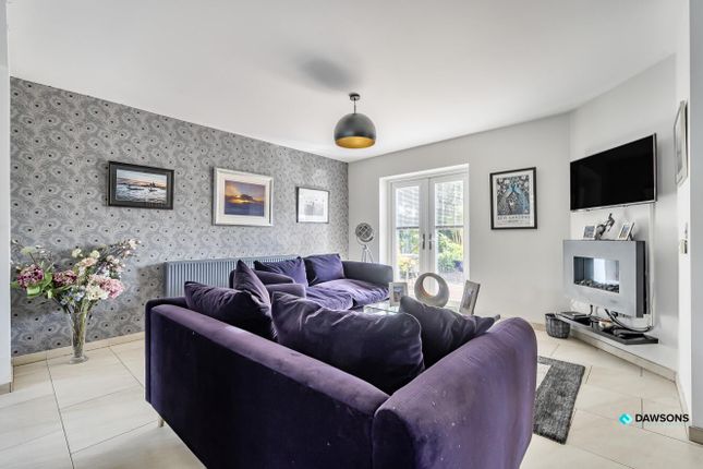 8, Ridley Way, Swansea photo 3
