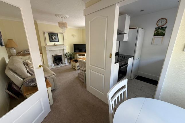 30 Rochester Drive, Grantham photo 4