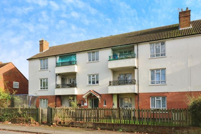 Flat for sale in Wilford Road, Langley, Slough