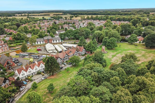 1 Woodstock Drive The Green.Jpg