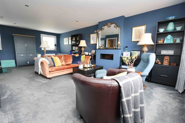 2 Hallam Court, Hallam Road, Clevedon photo 4