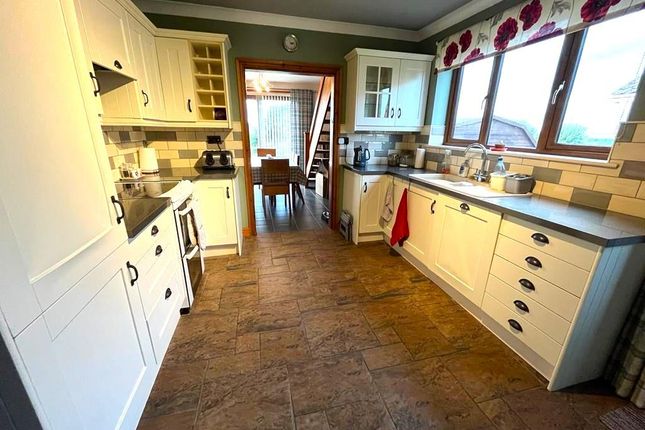 Semi-detached bungalow for sale in Stockwith Road, Walkerith, Gainsborough