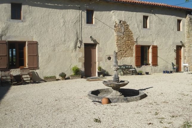 Property for sale in Villefagnan, Poitou-Charentes, 16240, France