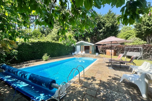 Wayside House, Hampers Lane, Pulborough photo 3