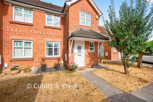 5, Azalea Close, Havant photo 2