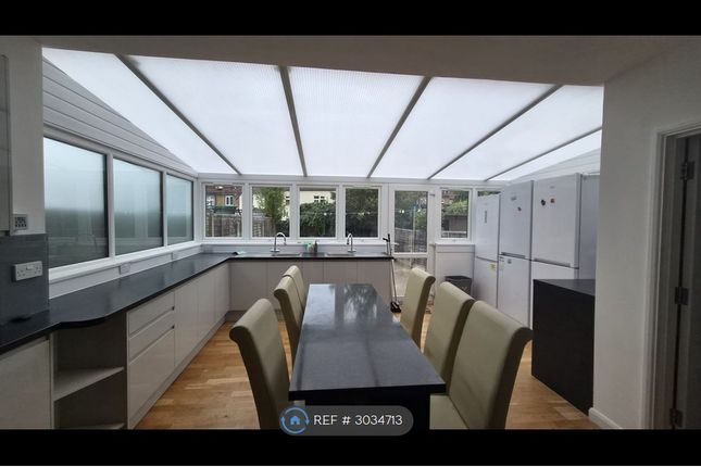 Salisbury Avenue, Barking photo 4