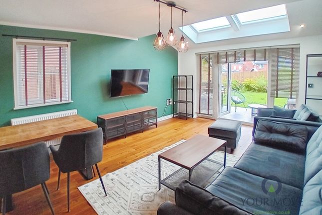 8, Linseed Crescent, Manchester photo 2
