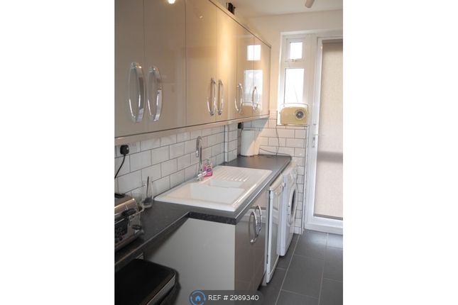 Lea Crescent, Ruislip photo 5