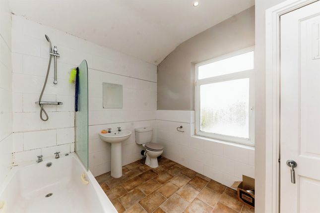 End terrace house for sale in Vermont Street, Hull