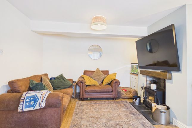 Butterfly Cottage, Northfield Road, Driffield photo 3