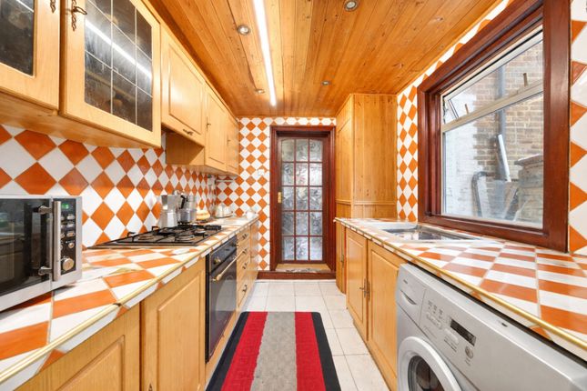 5 Lambton Road, London photo 3